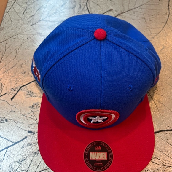 MARVELS CAPTAIN AMERICA SNAPBACK HAT. BRAND NEW. ONE SIZE FITS ALL - Picture 5 of 8